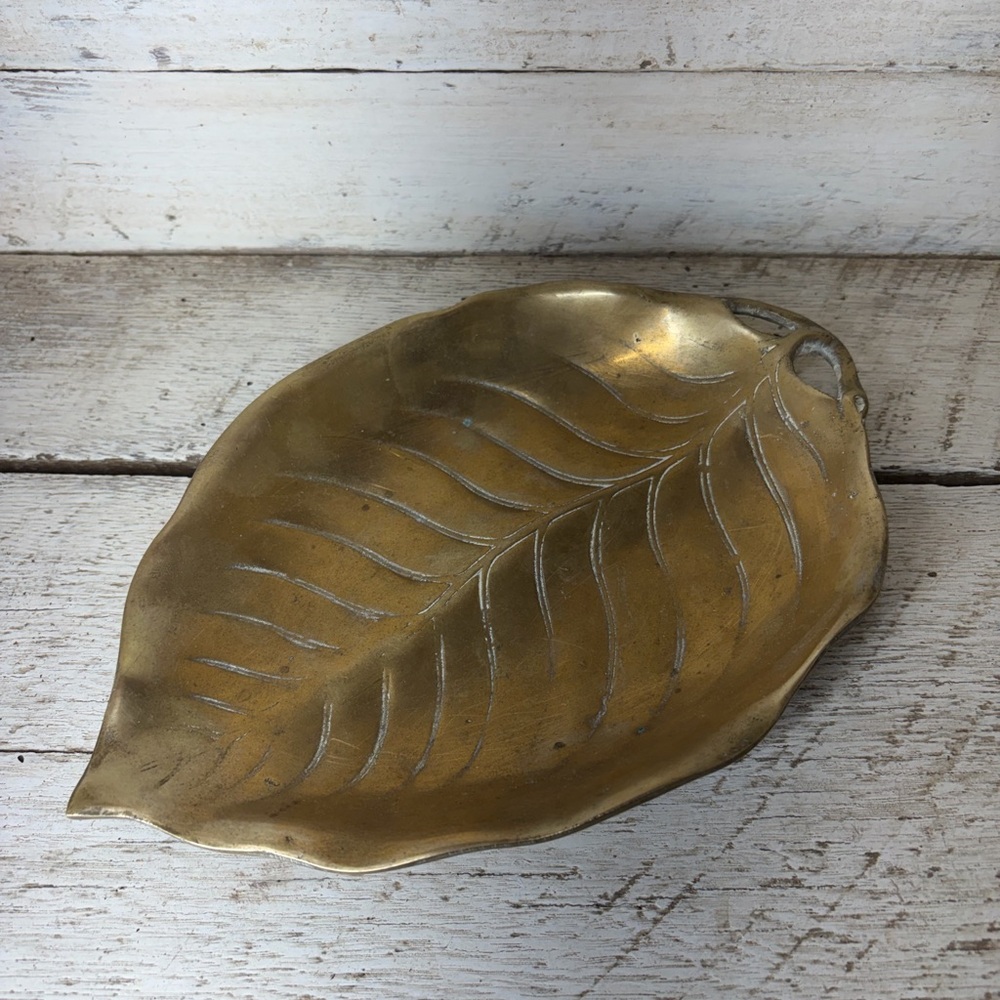 Mid-Century Modern Heavy brass catch all leaf trinket tray/dish